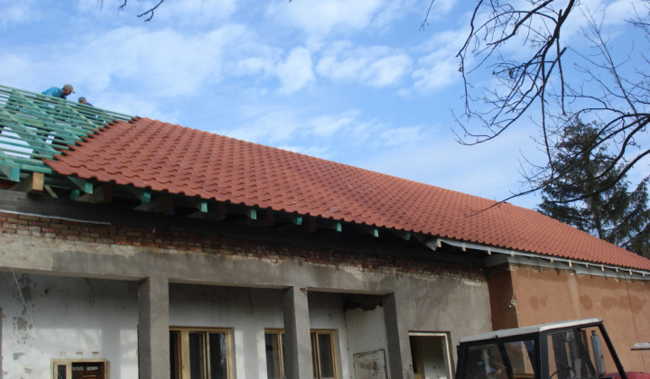 Kultúrny dom - stavba strechy